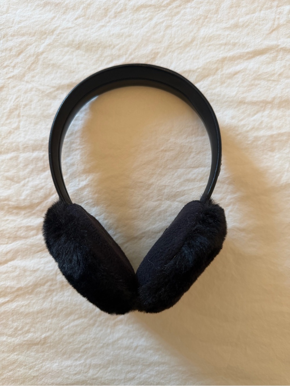 Alo Black Faux Fur Ear Muffs